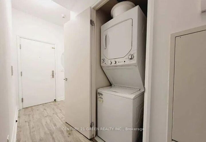 Property Photo:  220 Victoria Street 1305  ON M5B 2R6 