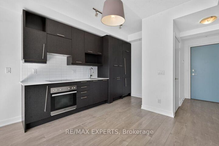 Property Photo:  30 Nelson Street 3108  ON M5V 0H5 