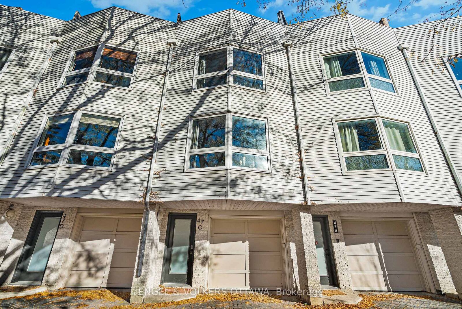 Property Photo:  47 Ontario Street C  ON K1K 1L1 