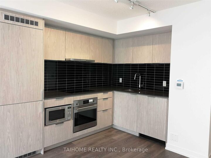 Property Photo:  60 Shuter Street 309  ON M5B 1A8 