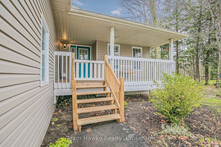 Property Photo: 22 Laurier Boulevard ON L9M 0J2
