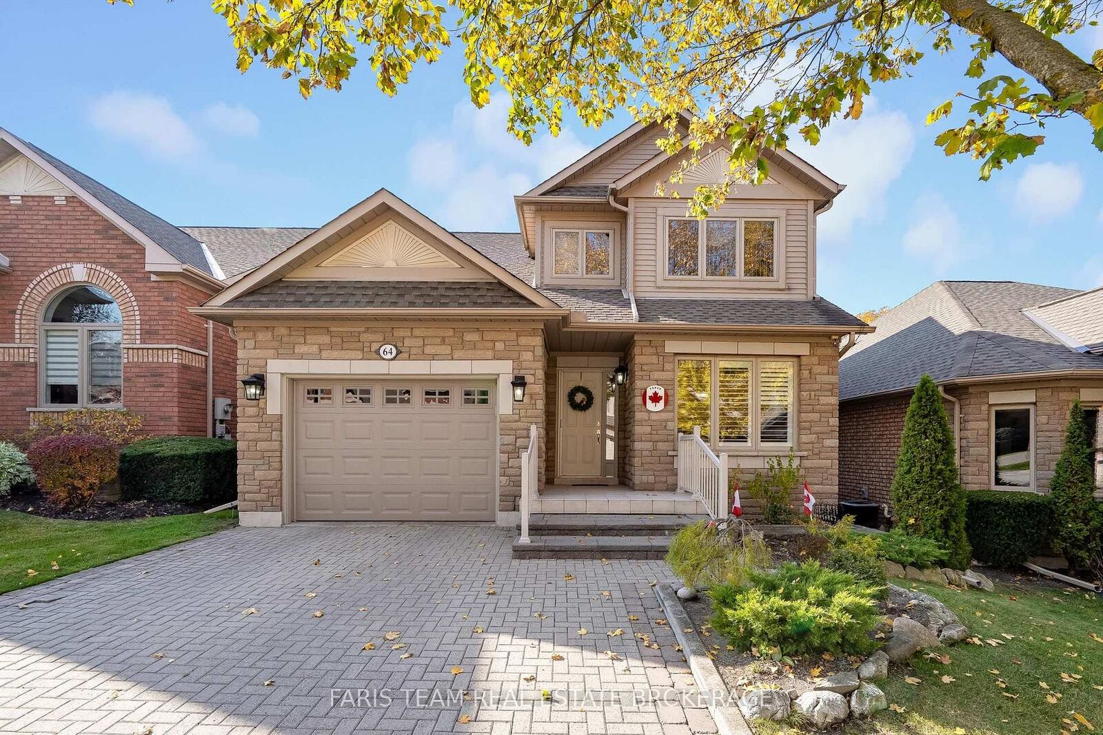 Property Photo:  64 Sunset Boulevard  ON L9R 2A3 
