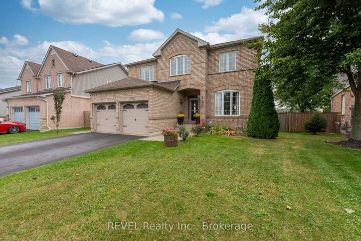 Property Photo:  8730 Milomir Street  ON L2H 0A7 