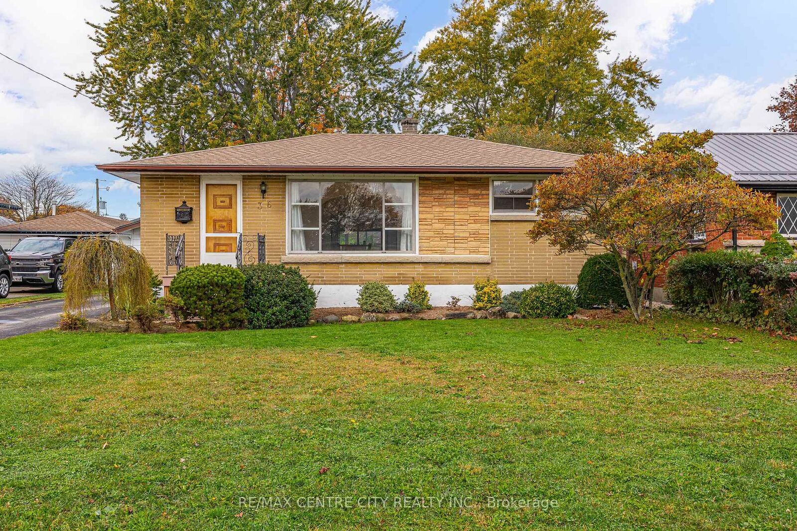 Property Photo:  36 Coyne Street  ON N5R 4K8 