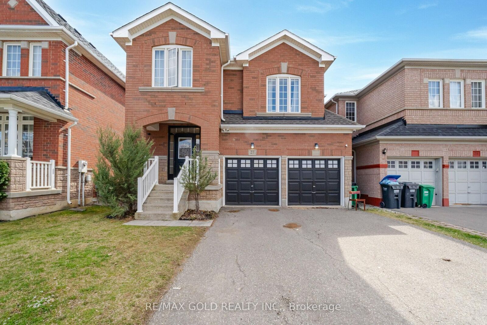 Property Photo:  27 Treegrove Crescent Bsmt  ON L7A 0K4 