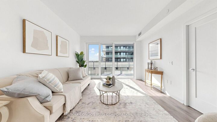 Property Photo: 105 Oneida Crescent 503 ON L4B 0H6