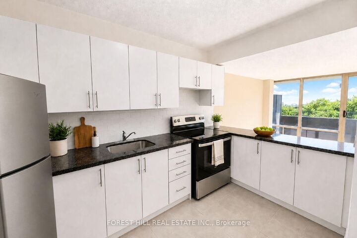 Property Photo:  35 Fountainhead Road 1814  ON M3J 2V1 