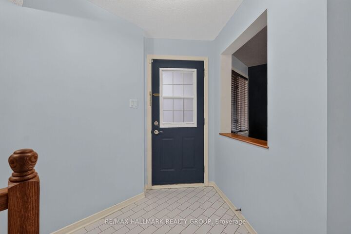 Property Photo: 32 Havenhurst Crescent ON K1T 3E8