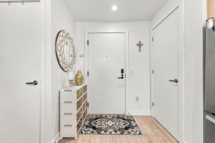 Property Photo:  770 Whitlock Avenue 303  ON L9E 1S2 