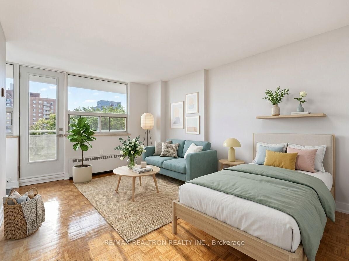 Property Photo:  1500 Bathurst Street 1401  ON M5P 3L3 