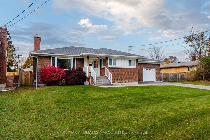 Property Photo: 1307 Princess Street ON K6J 1S4