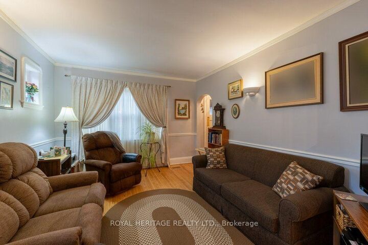 Property Photo: 14 Stewart Place ON K9J 3L9