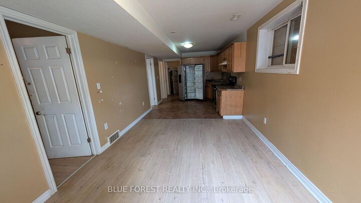 Property Photo:  618 Wallace Street  ON N8A 1K7 