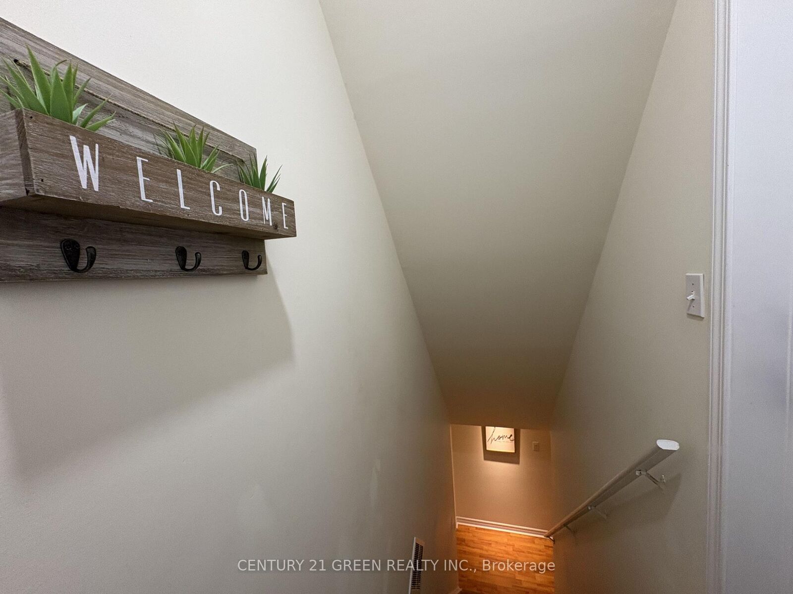 Property Photo:  98 Grackle Trail (Basement)  ON M1X 2C5 
