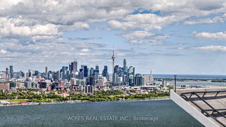 Property Photo:  30 Shore Breeze Drive 5806  ON M8V 0J1 