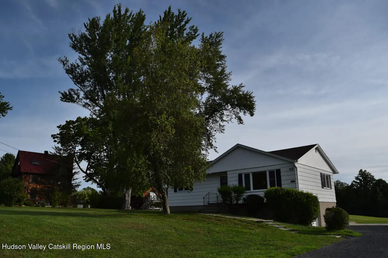 Property Photo: 5024 Ny-213 NY 12461