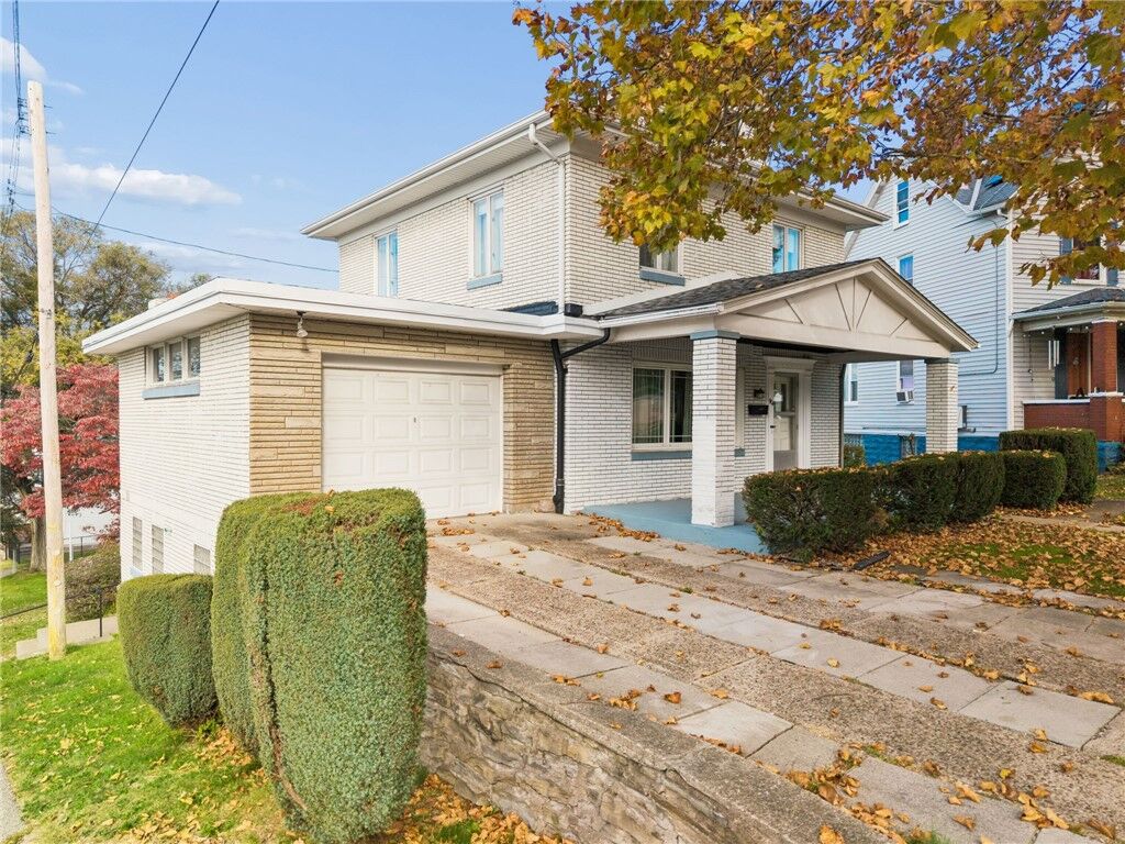 Property Photo: 914 Broadway Ave PA 15035