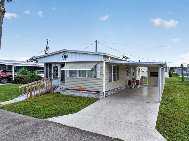Property Photo:  4905 3rd A Street E  FL 34203 
