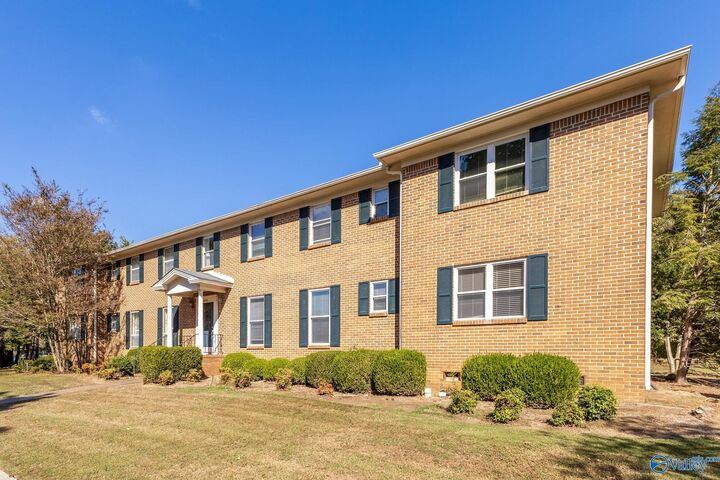Property Photo:  8206 Willowbrook Circle B  AL 35802 