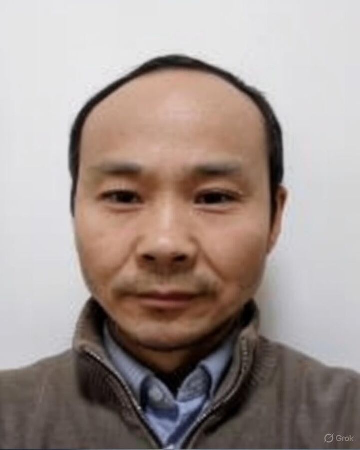 Ming Zhao,  in Bellevue, RSVP Brokers ERA