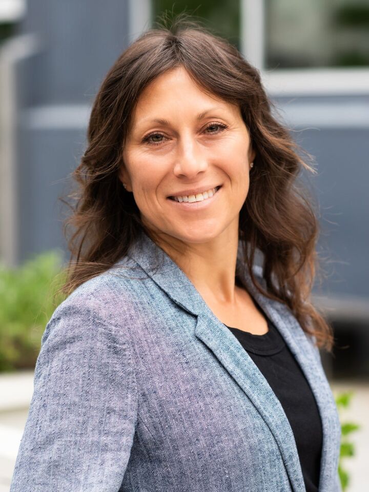 Havah Hahn-Schuman, Real Estate Salesperson in Sebastopol, Icon Properties