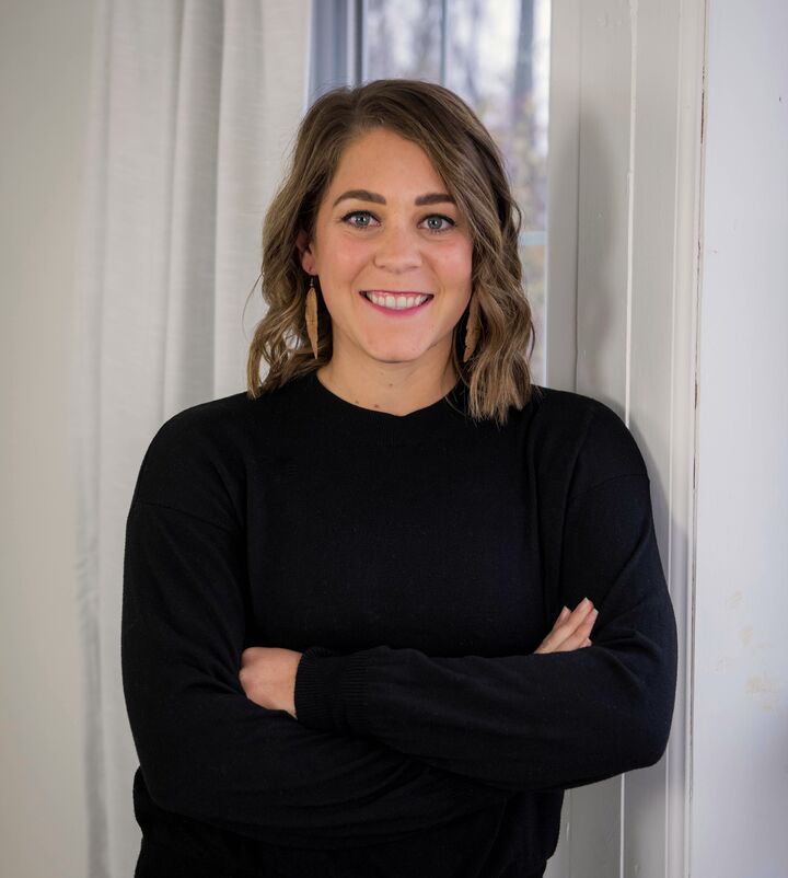 Ashley Dobson, Associate Real Estate Broker in Washington, Classic Realty