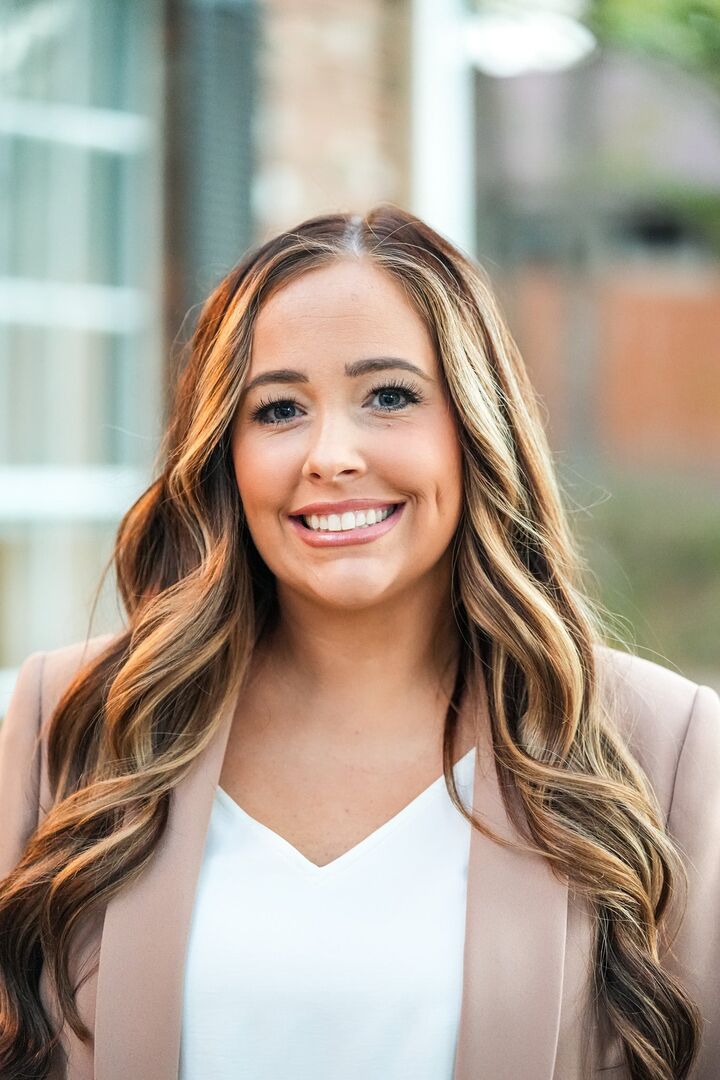 Sydney Wicks, Real Estate Salesperson in Texarkana, Infinity