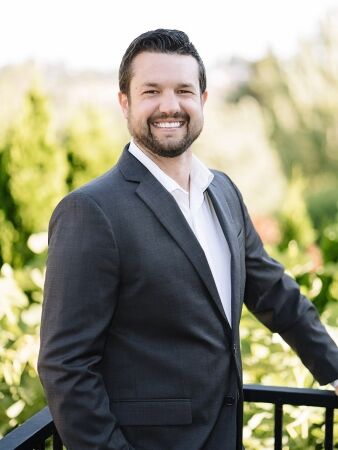 Chris Chabot,  in Salem, Windermere