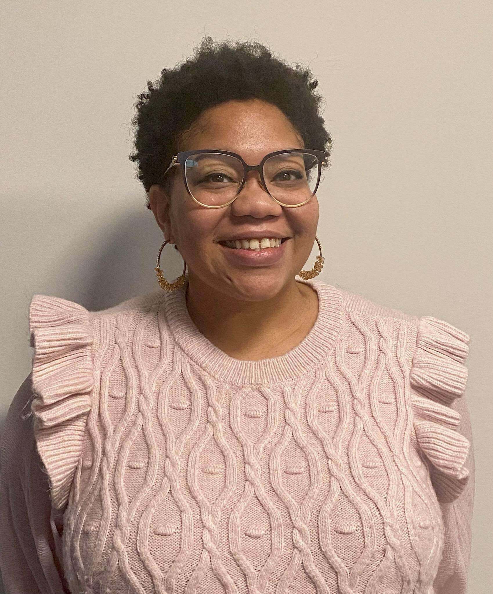 Kourtni Williams,  in Van Buren Charter Township, Professionals