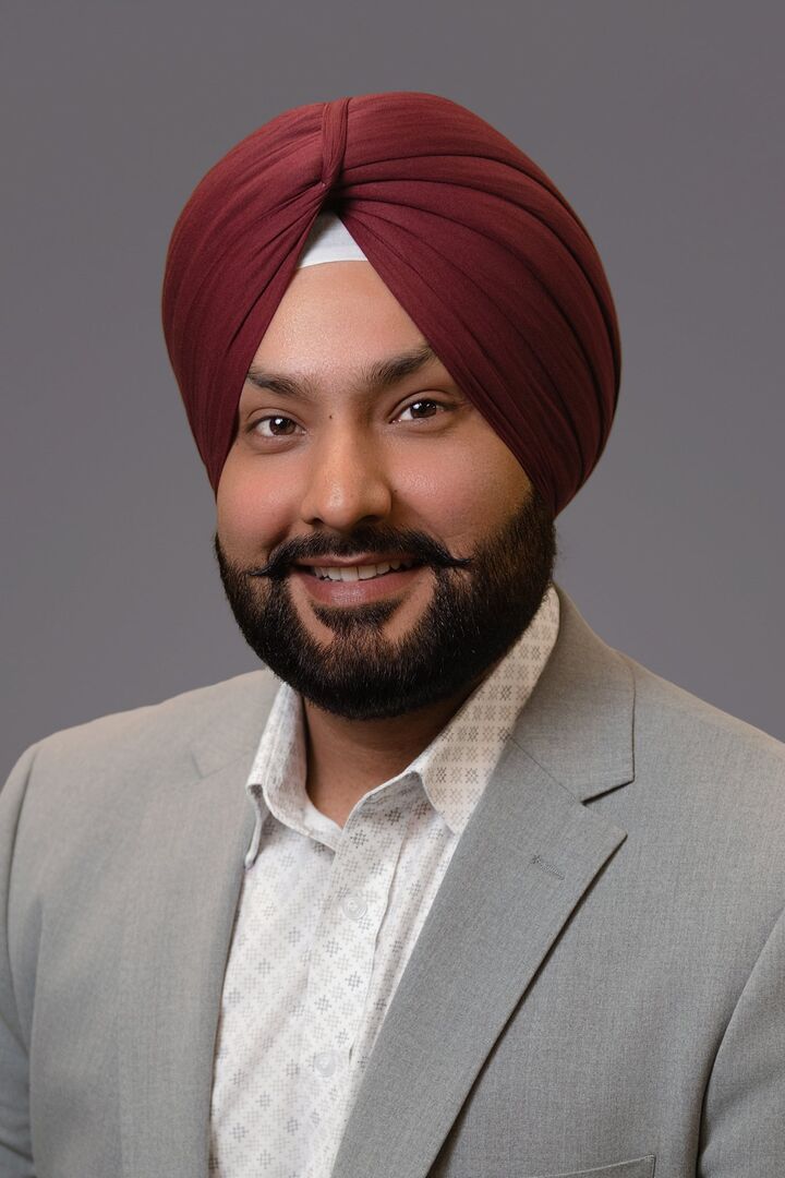Jazzwant S. Gundev, Real Estate Broker in Zionsville, Scheetz