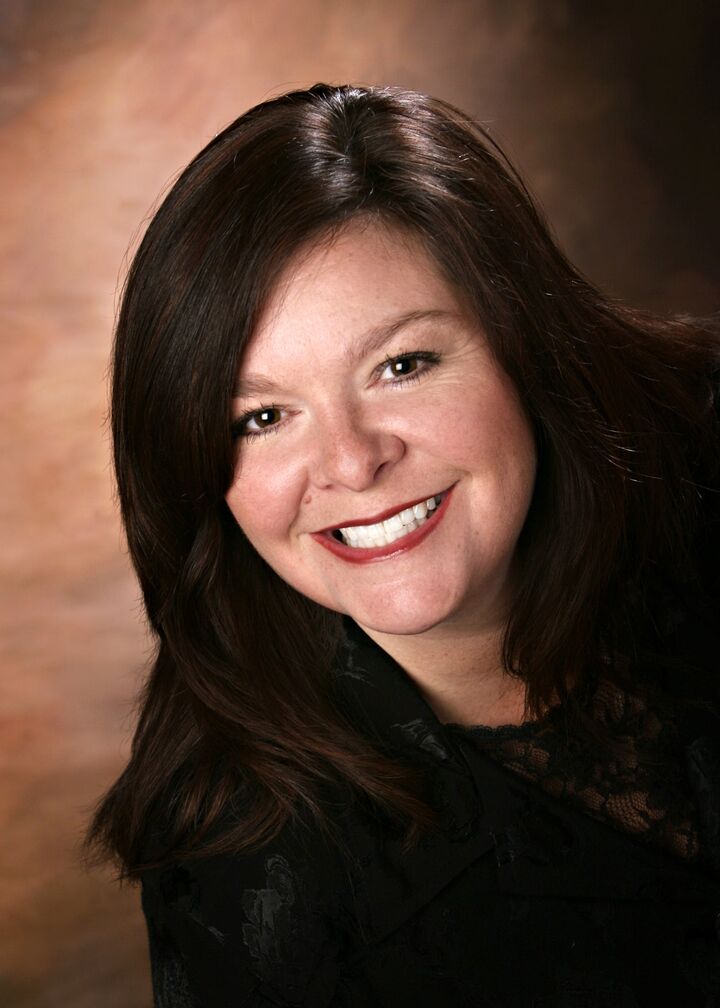 MELANIE WILCHER, Real Estate Salesperson in Klamath Falls, Showcase Realtors®, Inc.
