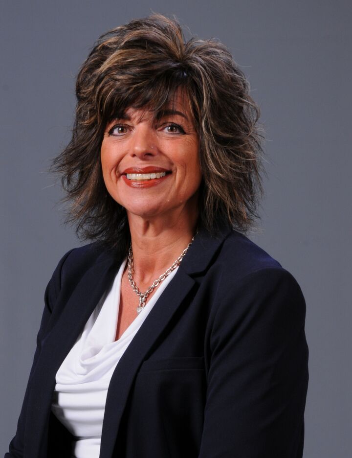Laurie Zalac, Real Estate Salesperson in Canton, Schmidt Family of Companies