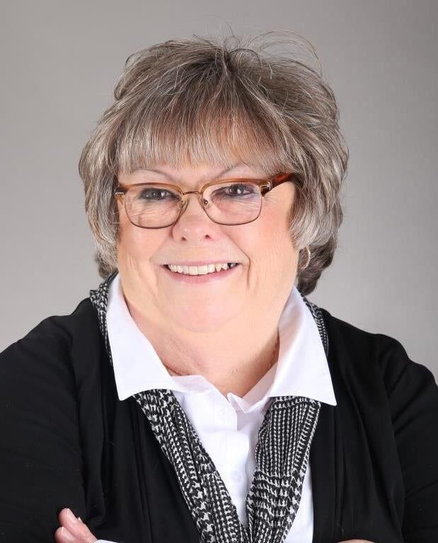 Denise Keefe, Real Estate Salesperson in Newark, Frank Frye Real Estate