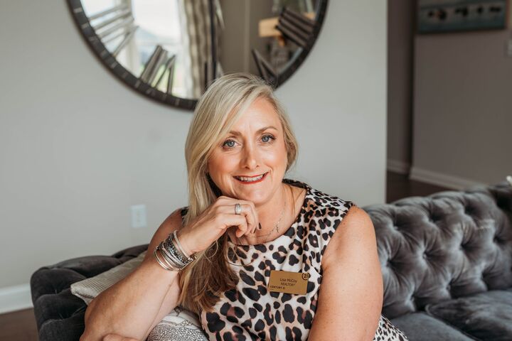 Lisa McCoy, Real Estate Broker in Indianapolis, Scheetz