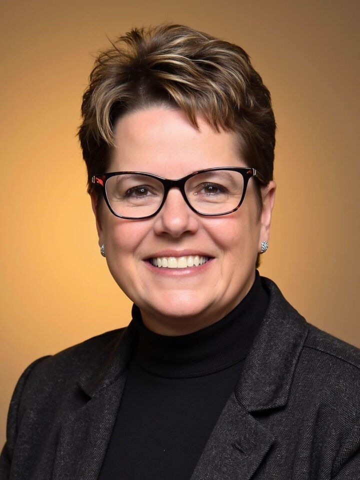 Lori Rubley, Real Estate Salesperson in Hillsdale, Affiliated