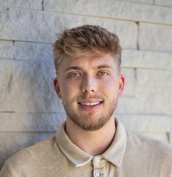 Chris Scott, Associate Real Estate Broker in Bloomington, Scheetz