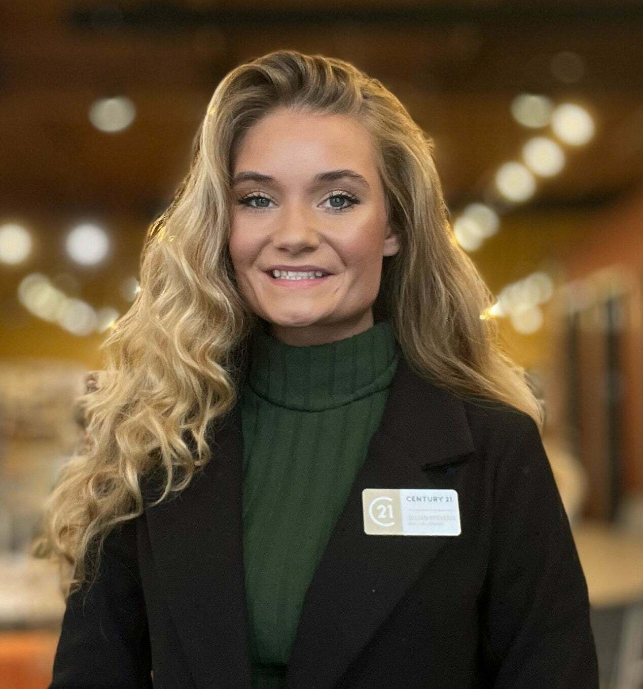 Jillian Stevens, Real Estate Broker in Carmel, Scheetz