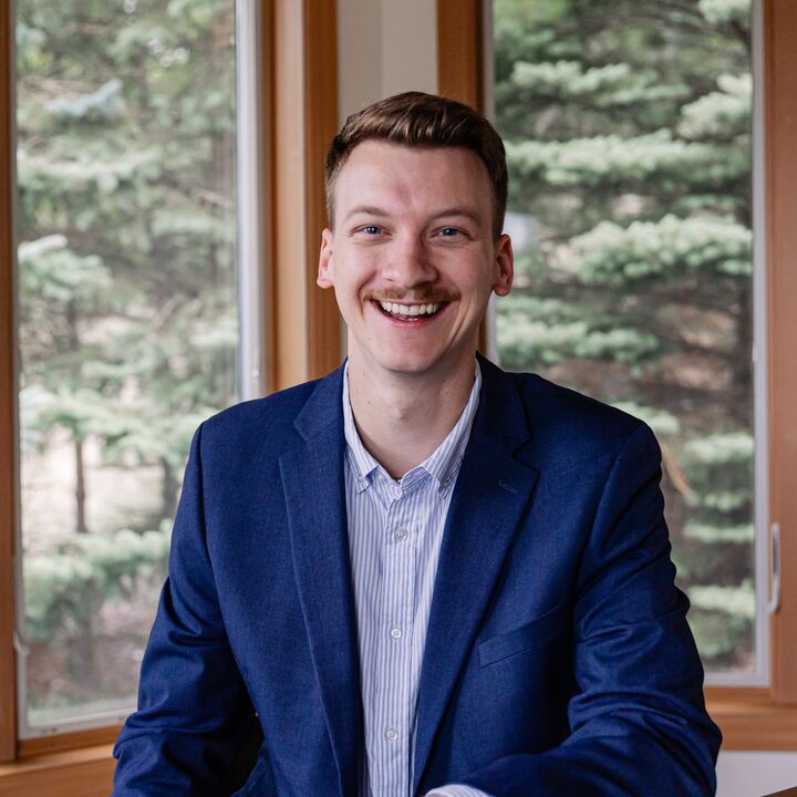 Andrew VanDeWalker, Associate Broker in Grand Rapids, Schmidt Realtors
