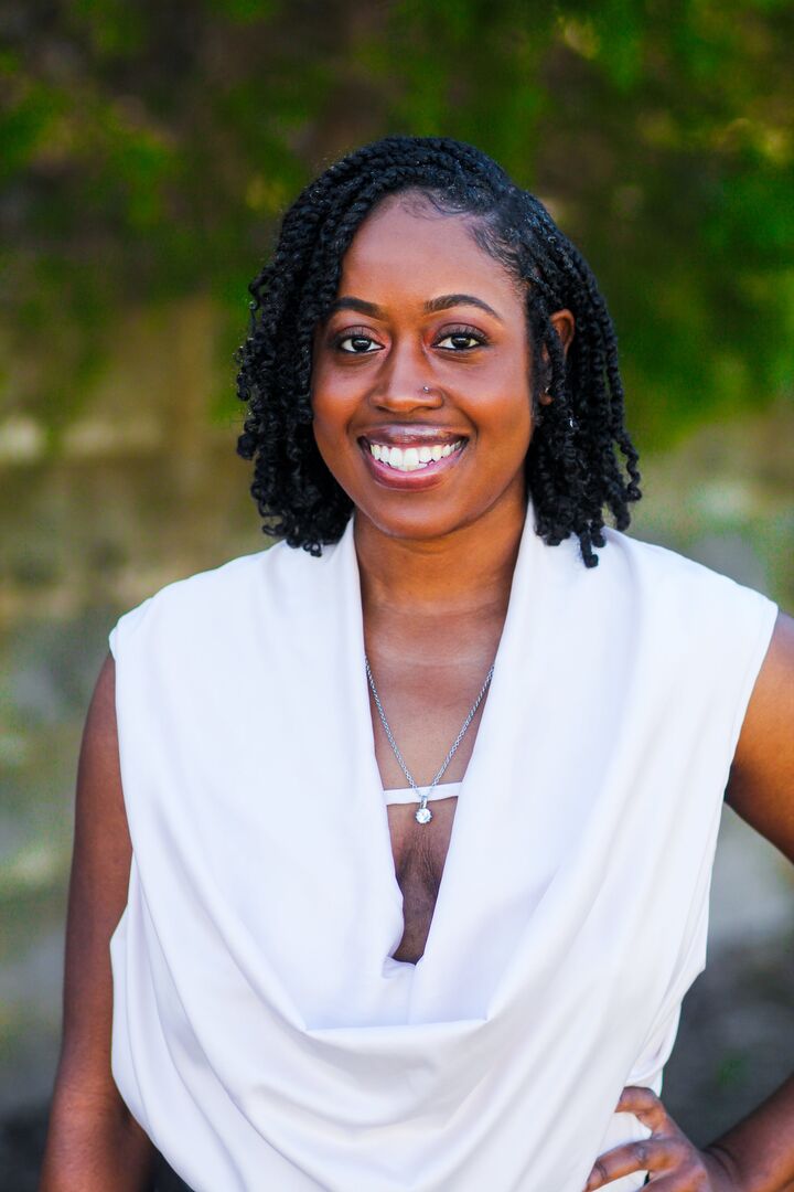 Eliza Parish, Real Estate Broker in Greensboro, Paracle