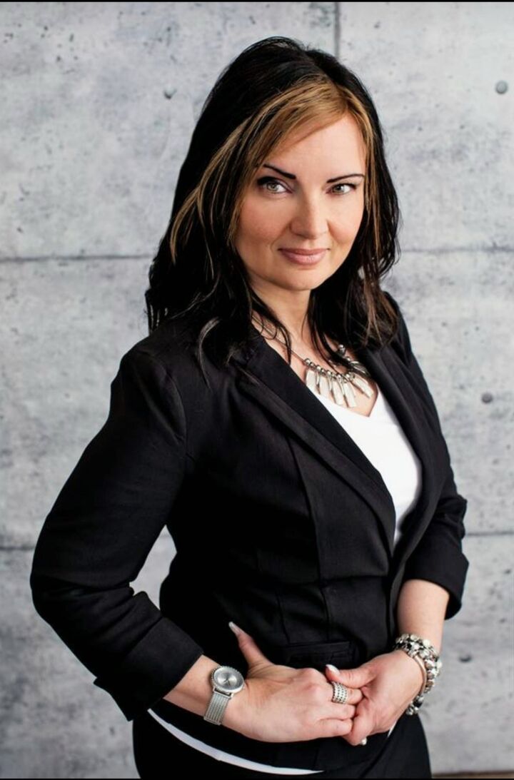 Susan Battista,  in Innisfil, Coldwell Banker The Real Estate Centre, Brokerage