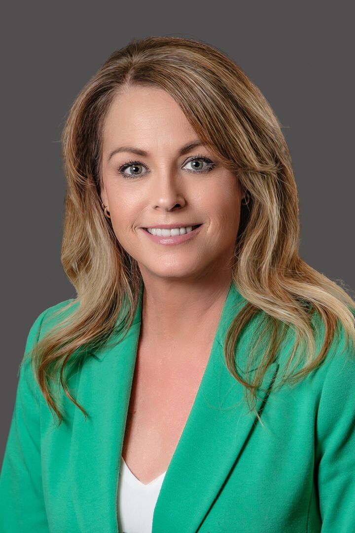 Sally Cuthbert, Real Estate Broker in Carmel, Scheetz