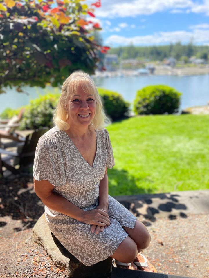 Lori Lipke, Real Estate Broker in Olympia, Van Dorm Realty
