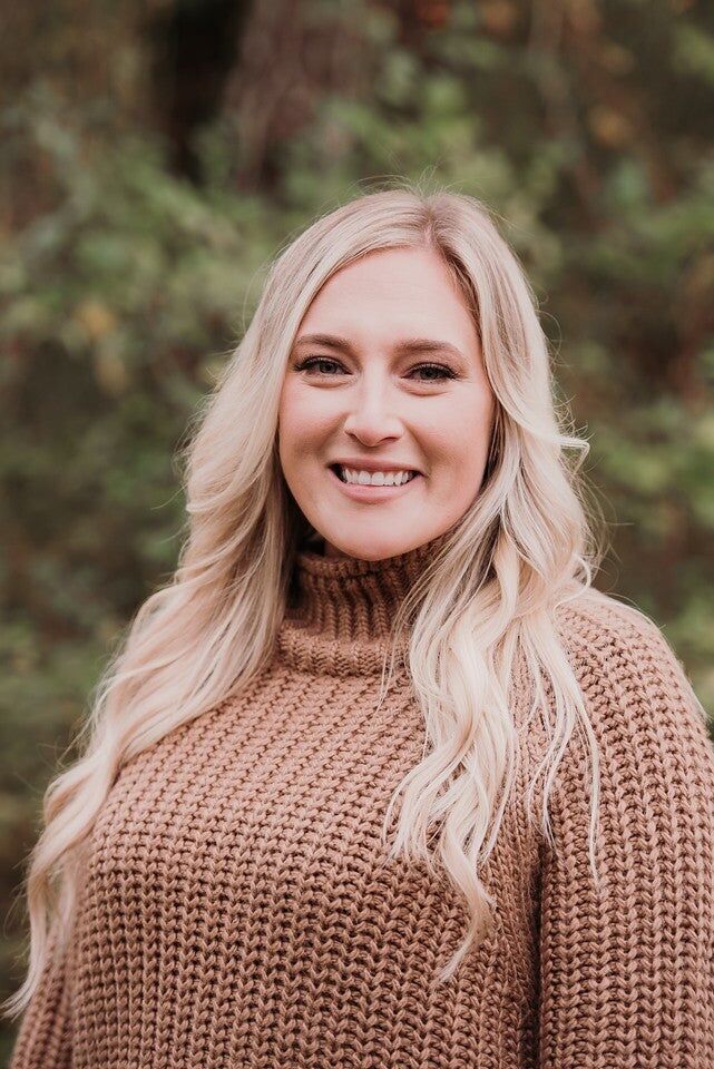 Ashley Cullen, Real Estate Salesperson in Mansfield, Custom Home Realty