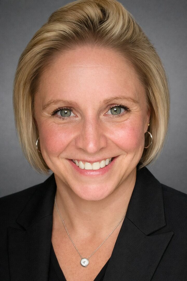 Dawn Snowdon, RE SALESPERSON in Carmel, Howard Hanna Rand Realty