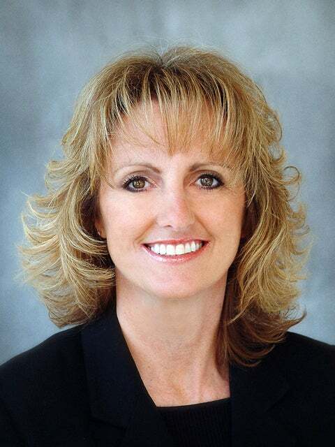 Shelley Dabbs, Real Estate Salesperson in Yucaipa, Kivett-Teeters Associates