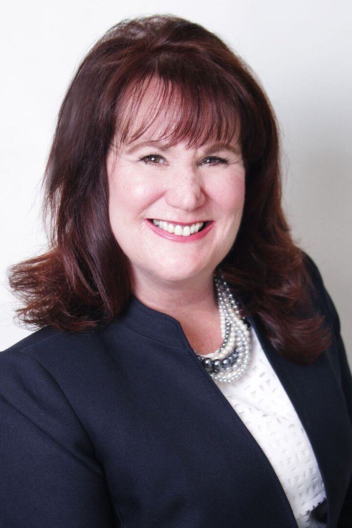 Michele Stiles, Real Estate Salesperson in Tracy, Valley Central