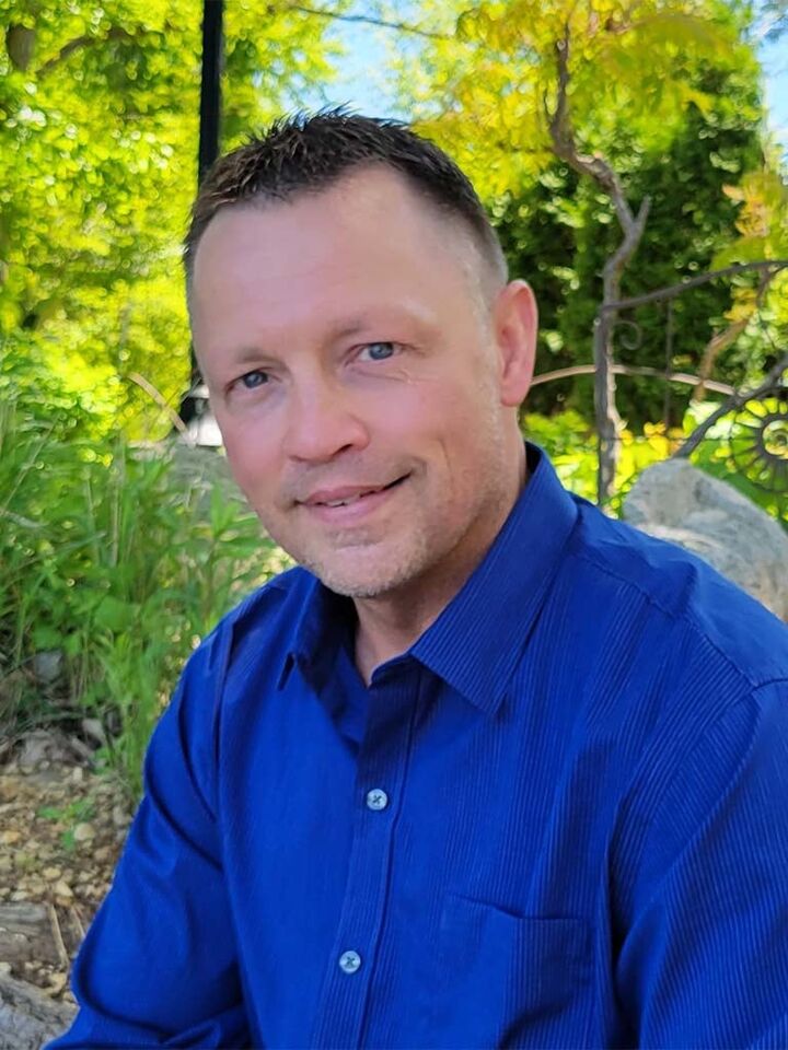 Cory Mahutga, Real Estate Salesperson in Onalaska, Affiliated