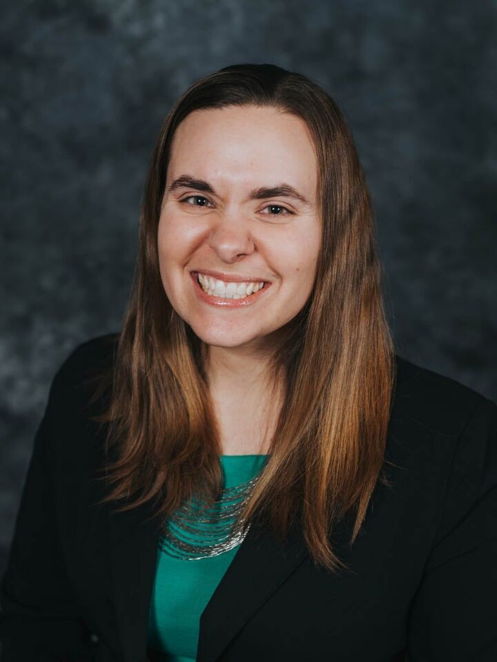 Kellee Hansen, Real Estate Salesperson in Lansing, Affiliated