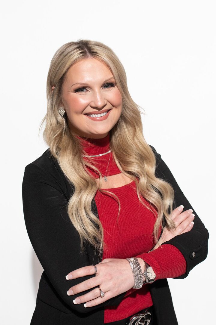 Chrystle Mommsen, Real Estate Broker in Jonesboro, Village Communities