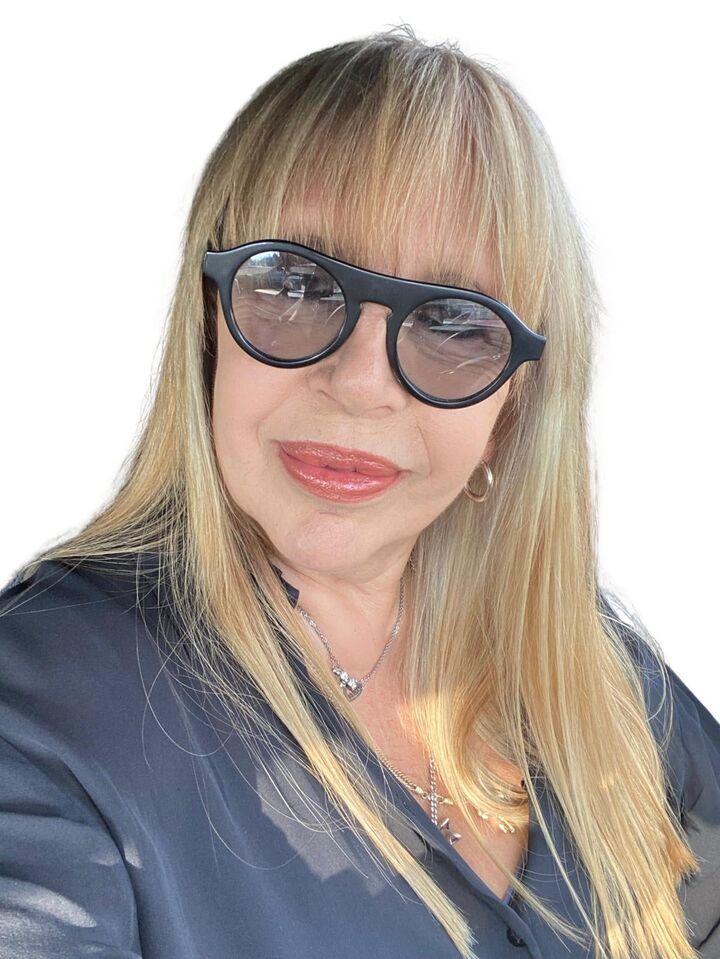 Rosario Luna, Real Estate Salesperson in Doral, First Service Realty ERA Powered